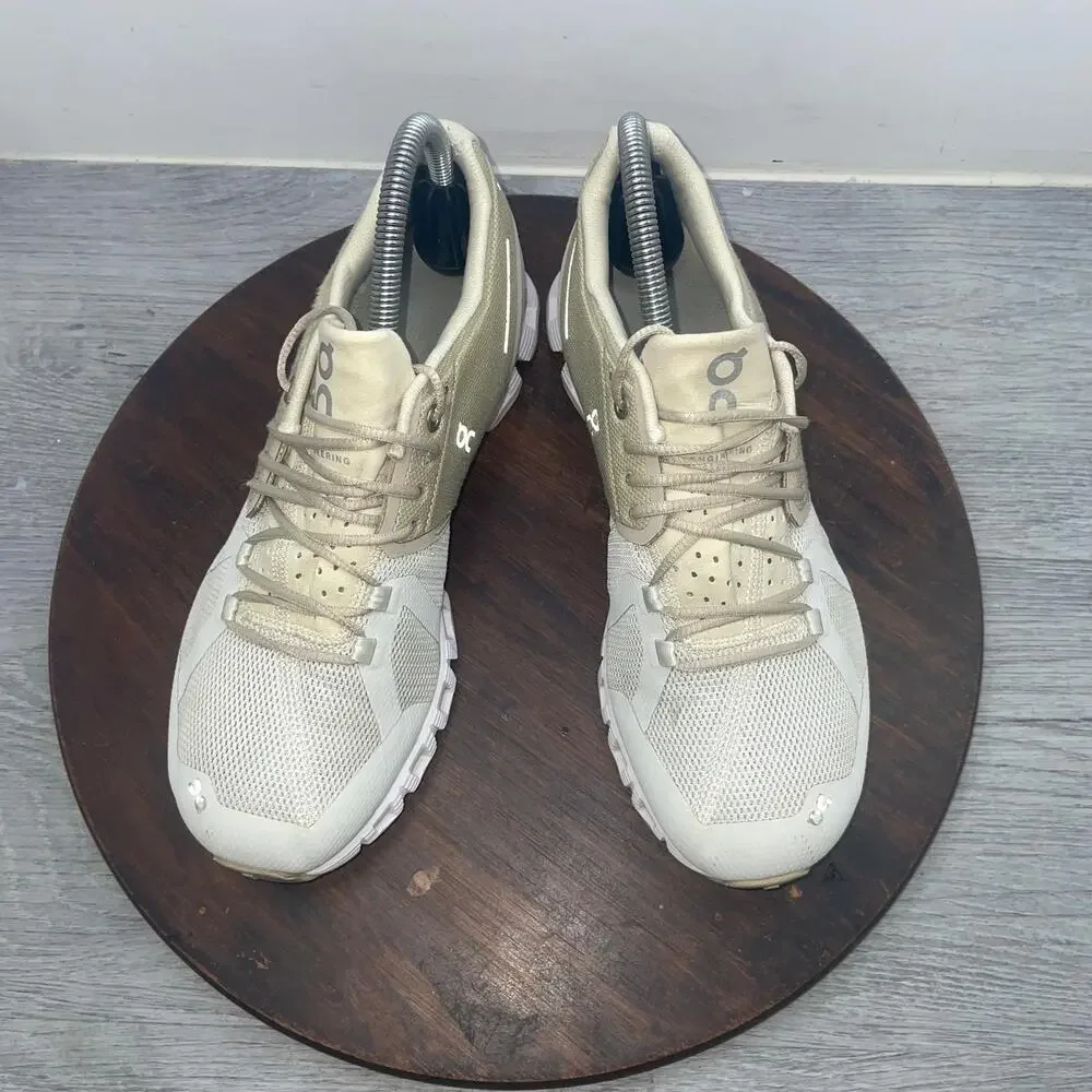 On Cloud 5 Women's Athletic Running Sneakers Shoes Cream/Sand Comfort Size 7.5